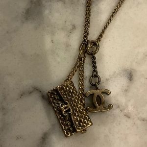 Chanel 18” necklace with CC bag & logo charm vintage